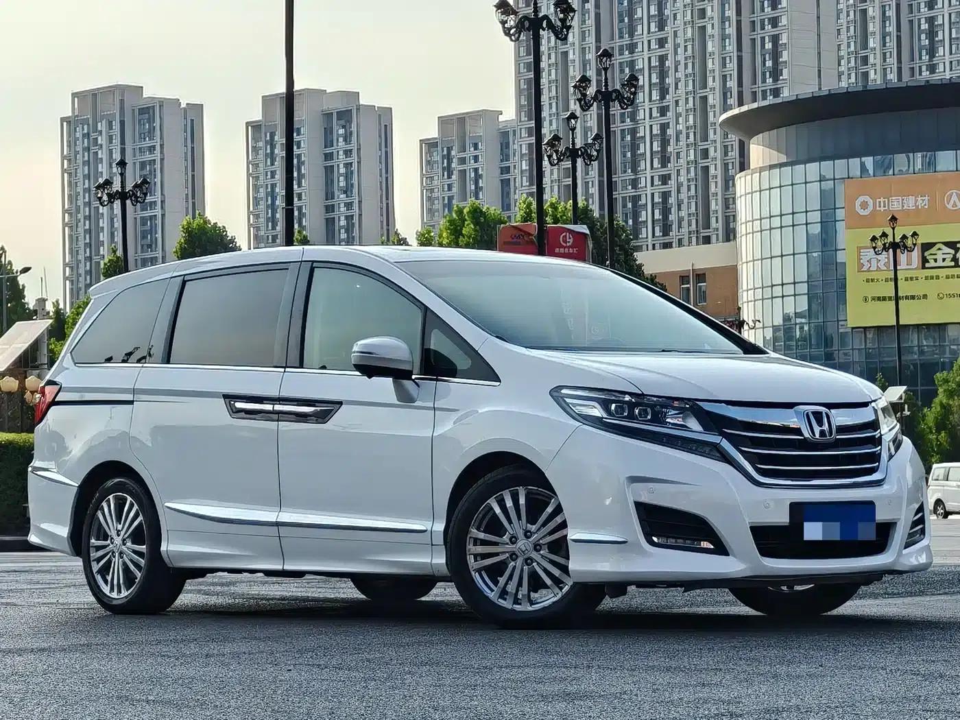 Elysion 2016 2.4L Classic Edition — миниатюра 3