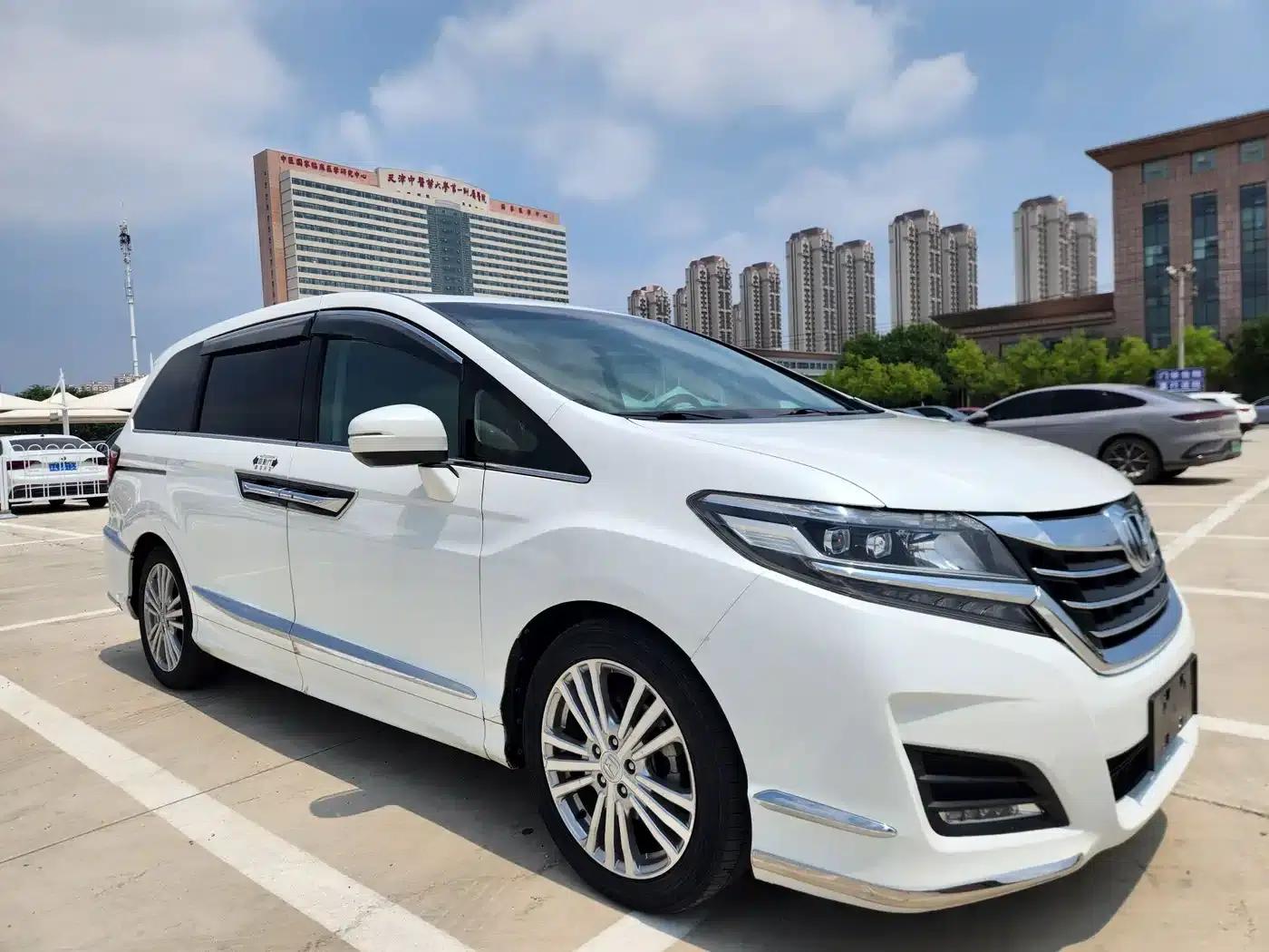 Elysion 2016 2.4L Comfort Edition — миниатюра 3