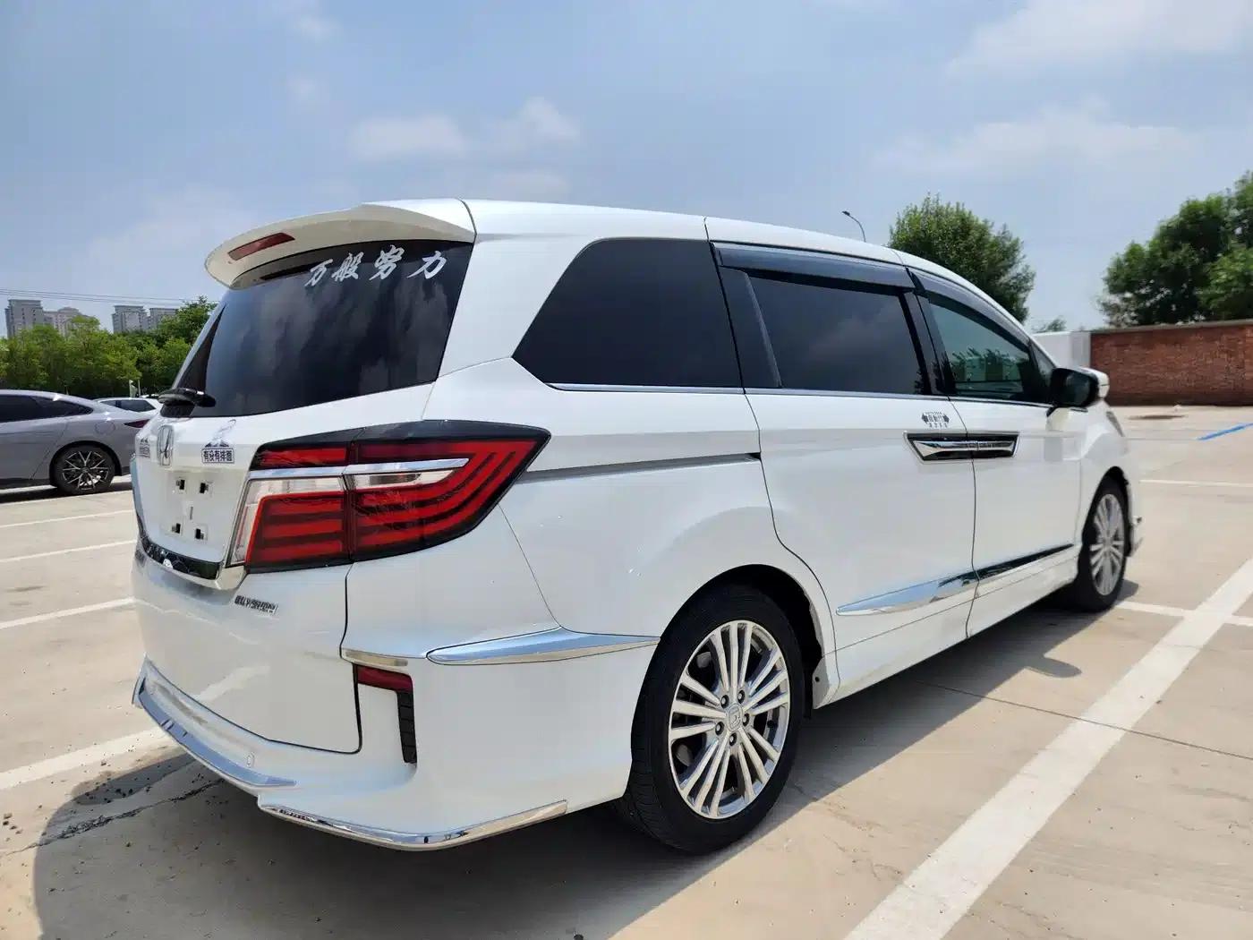 Elysion 2016 2.4L Comfort Edition — миниатюра 4
