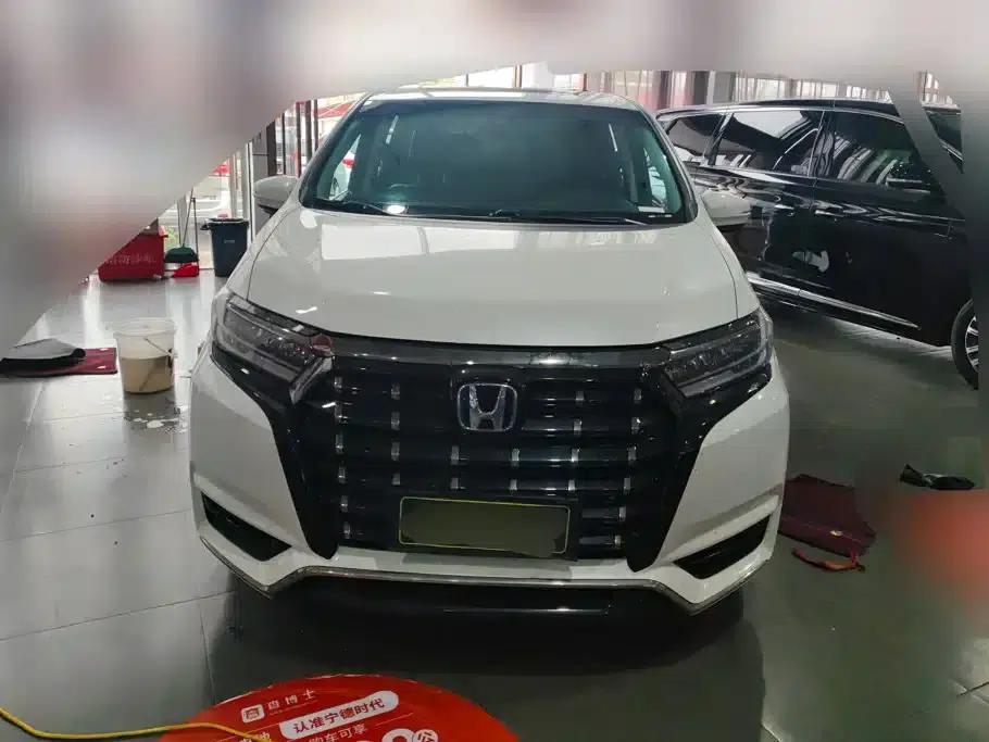 Elysion 2022 2.0L e:HEV Luxury Edition — миниатюра 2