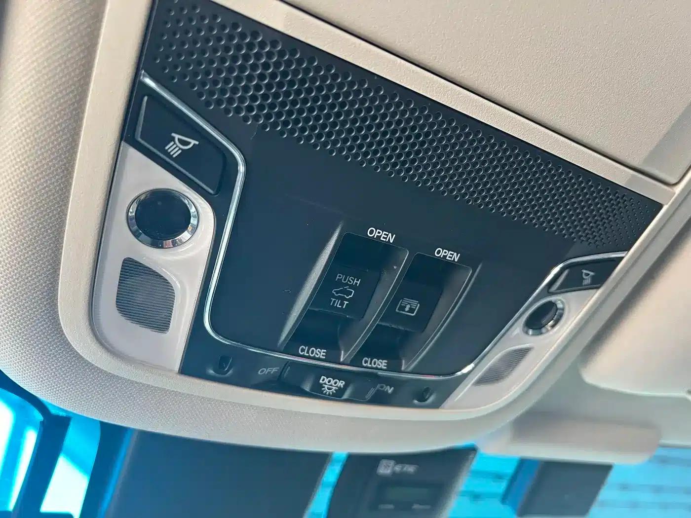 Elysion 2022 2.0L e:HEV Luxury Edition — миниатюра 13