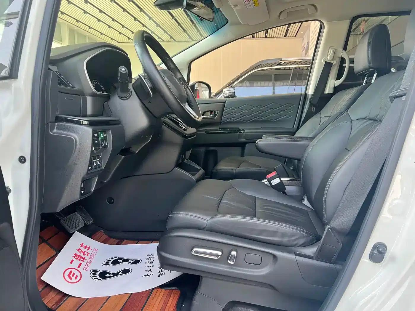 Elysion 2022 2.0L e:HEV Luxury Edition — миниатюра 8