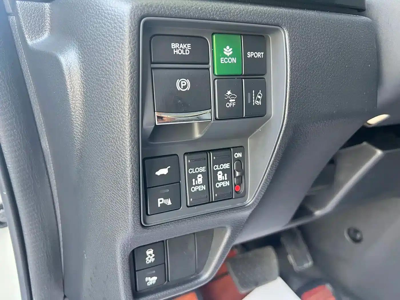 Elysion 2022 2.0L e:HEV Luxury Edition — миниатюра 9