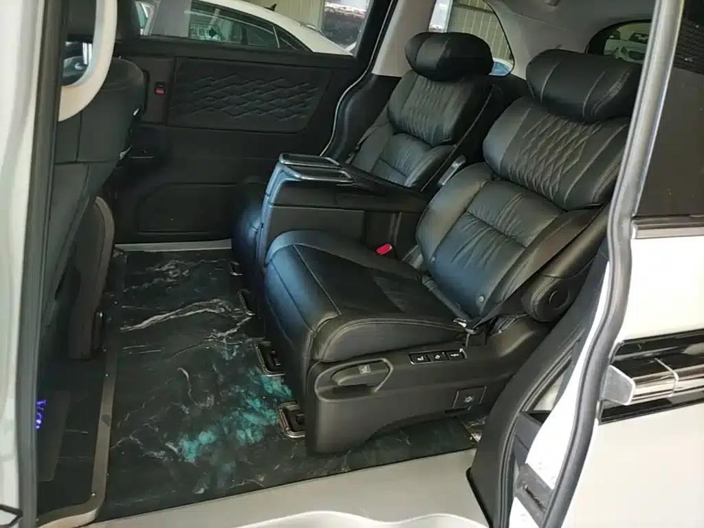 Elysion 2022 2.0L e:HEV Luxury First Edition — миниатюра 17