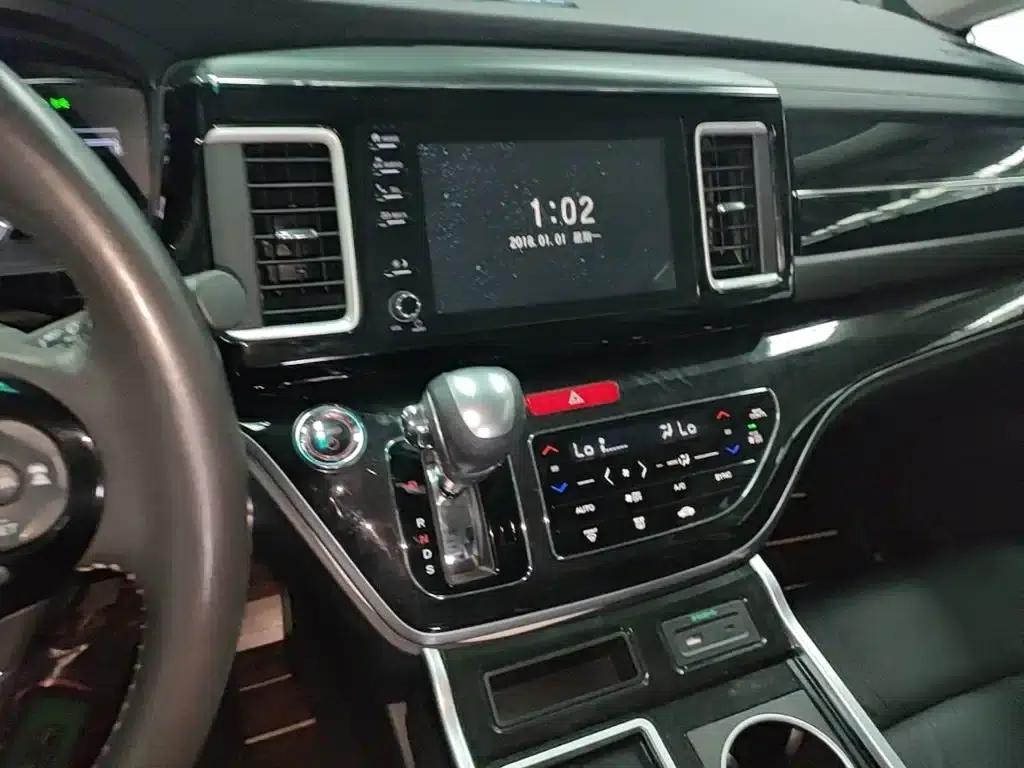 Elysion 2019 2.0L Hybrid Luxury Edition — миниатюра 13