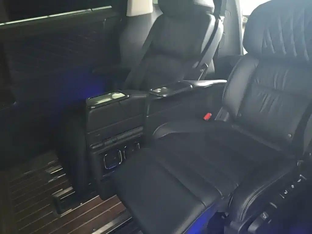 Elysion 2019 2.0L Hybrid Luxury Edition — миниатюра 17