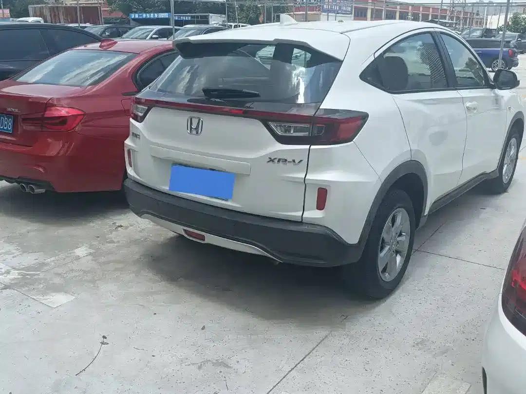 Honda XR-V 2017 1.5L LXi CVT Classic Edition — миниатюра 11