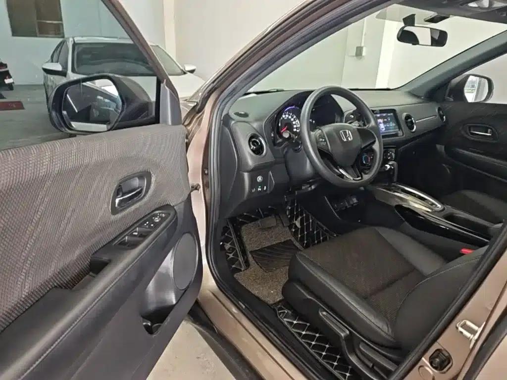 Honda XR-V 2017 1.5L LXi CVT Classic Edition — миниатюра 16