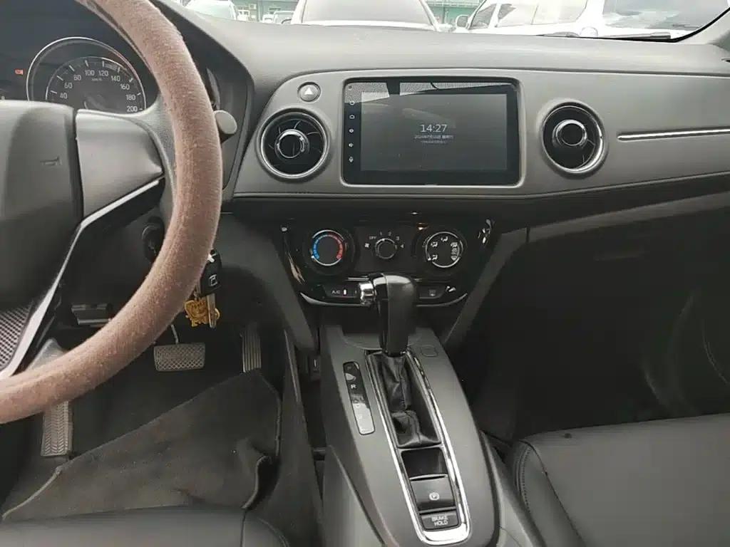 Honda XR-V 2015 1.5L LXi CVT Classic Edition — миниатюра 13