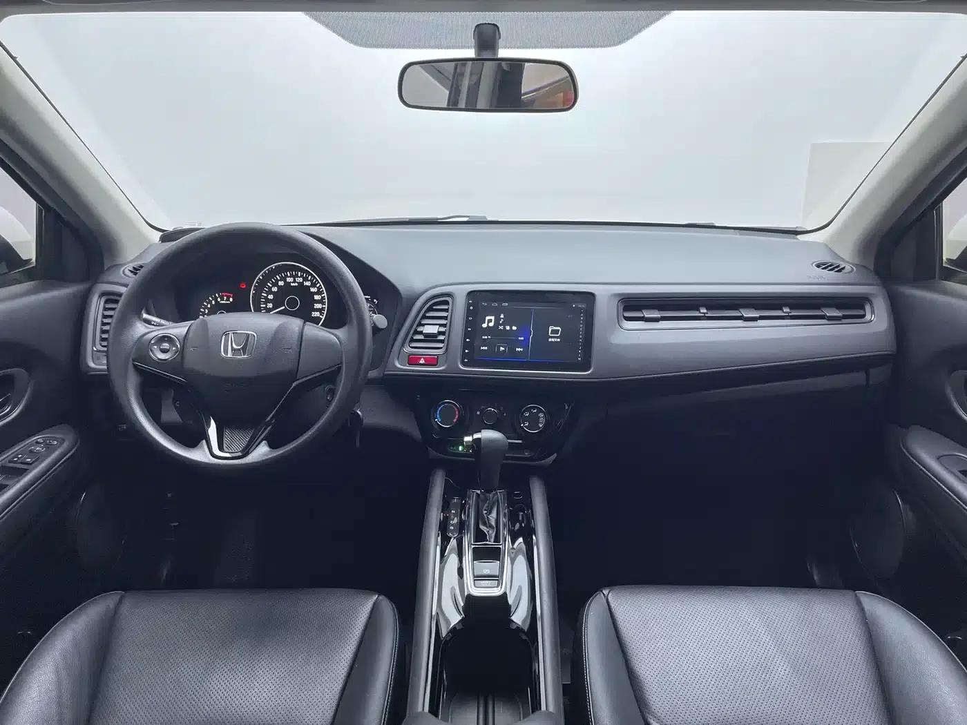 Vezel 2015 1.8L CVT 2WD Elite — миниатюра 13