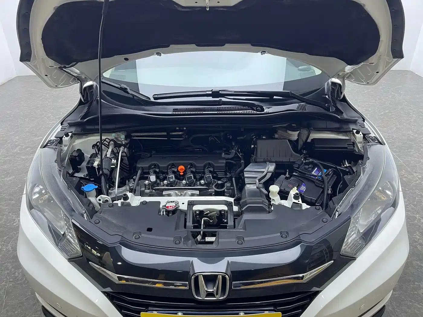 Vezel 2015 1.8L CVT 2WD Elite — миниатюра 17