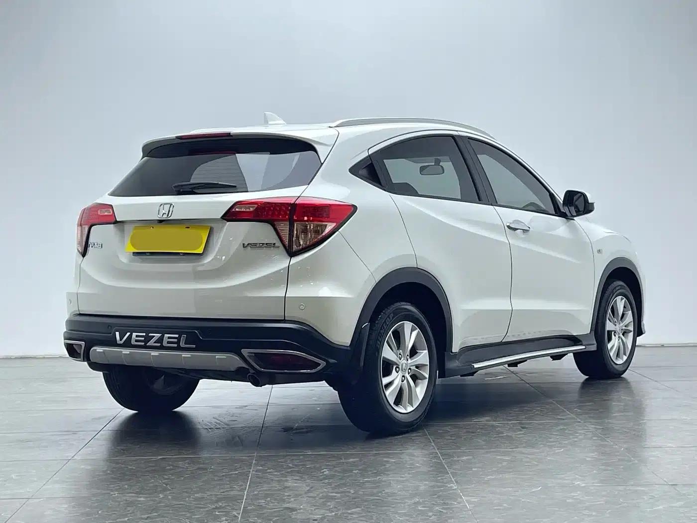 Vezel 2015 1.8L CVT 2WD Elite — миниатюра 3