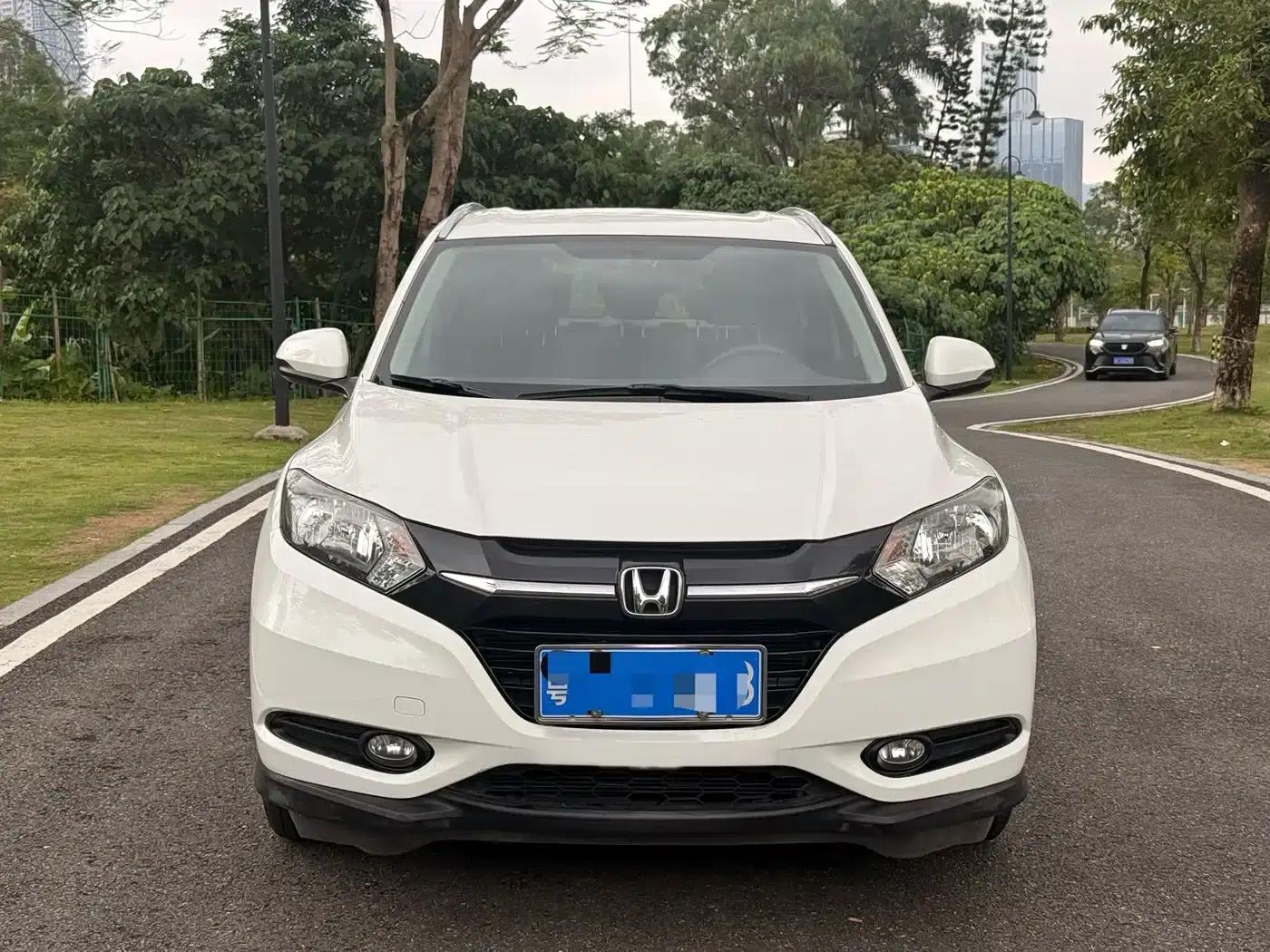 Vezel 2017 1.5L CVT 2WD Comfort Model — миниатюра 2