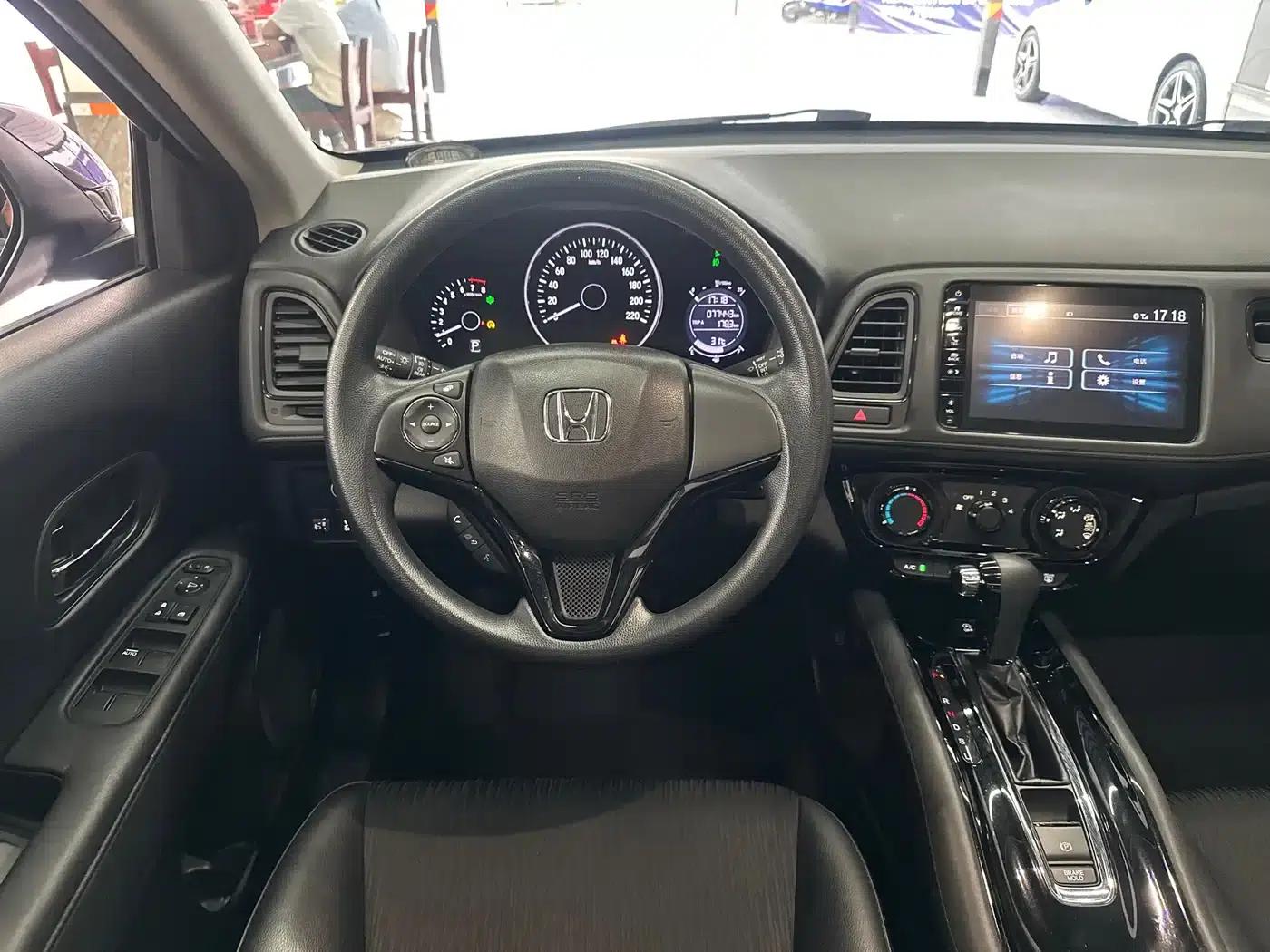 Vezel 2020 1.5L CVT Pioneer Edition — миниатюра 12