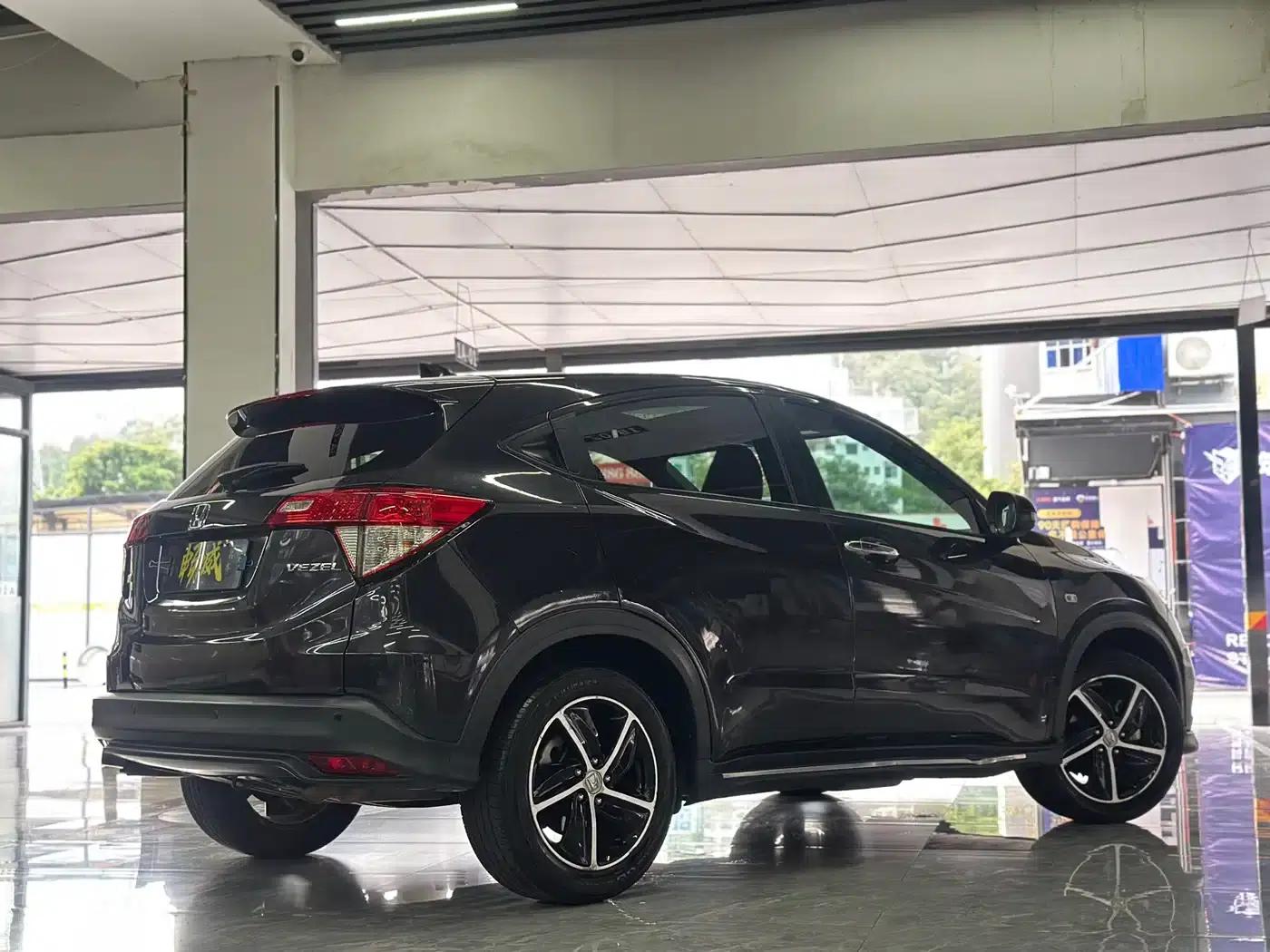Vezel 2020 1.5L CVT Pioneer Edition — миниатюра 6