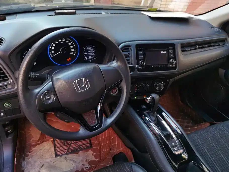 Vezel 2017 1.8L CVT 2WD Pioneer Edition — миниатюра 12