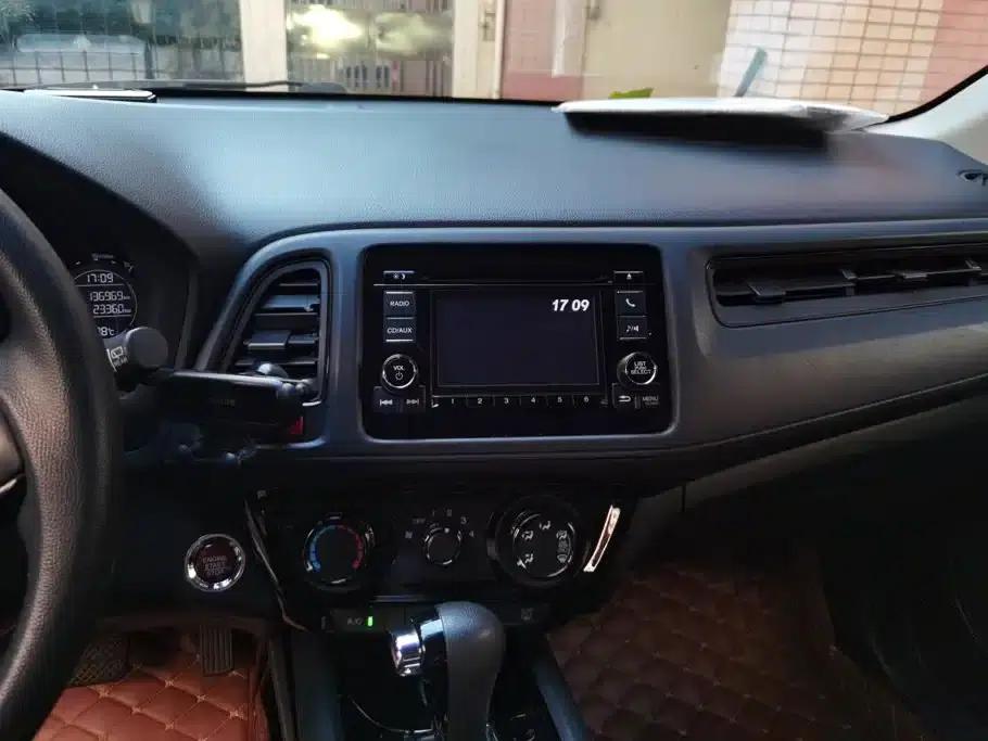Vezel 2017 1.8L CVT 2WD Pioneer Edition — миниатюра 13