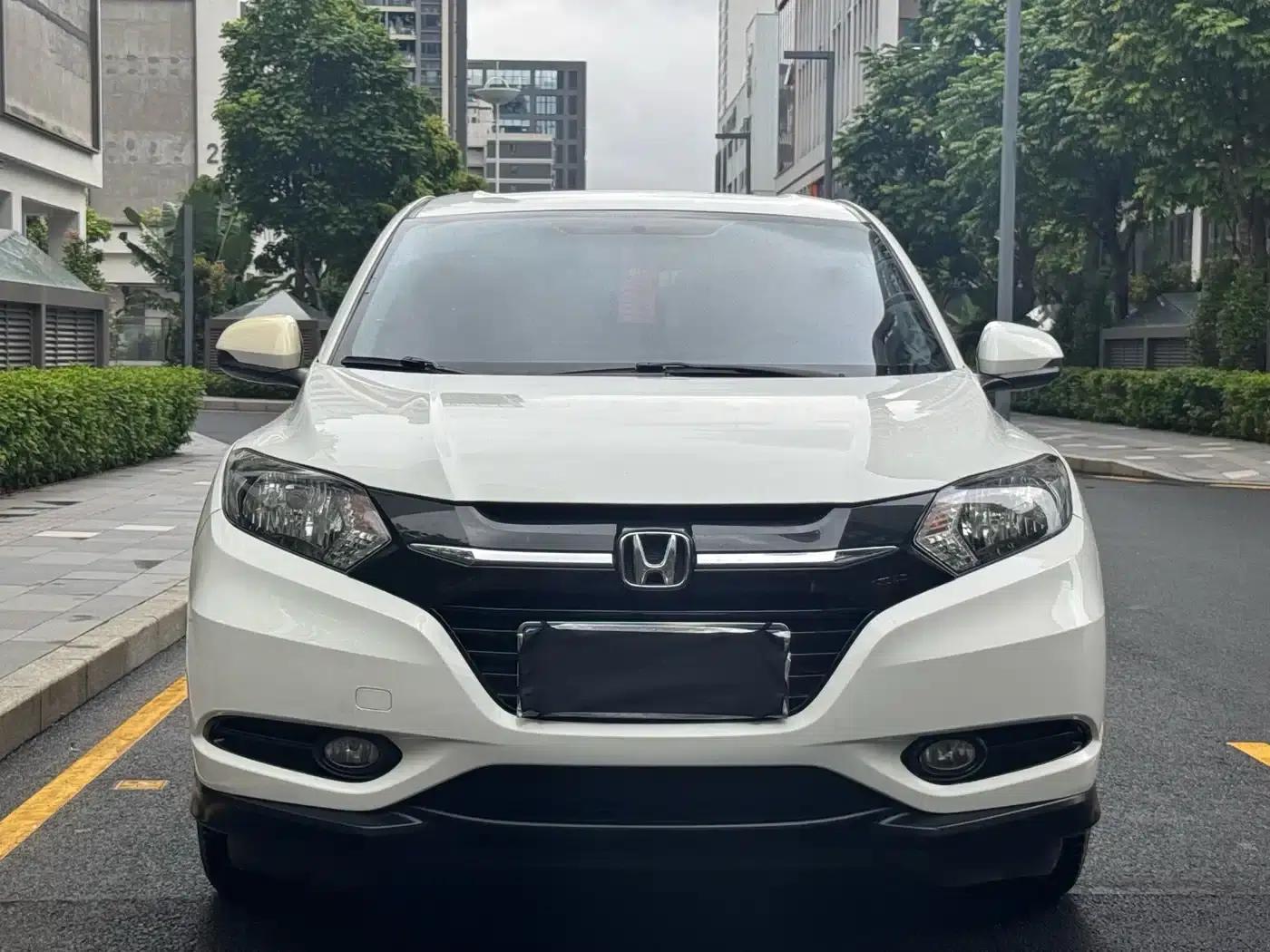 Vezel 2015 1.8L CVT 2WD Elite — миниатюра 2
