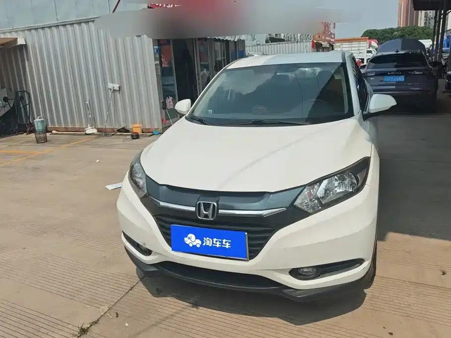 Vezel 2015 1.5L CVT 2WD Comfort Model — миниатюра 2