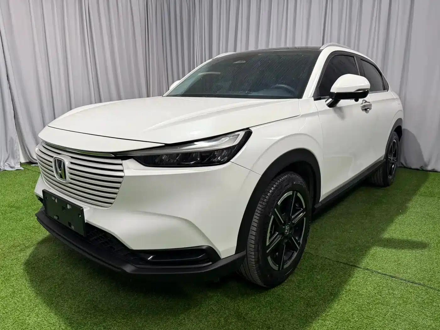 Vezel 2023 1.5L CVT Tech Edition — миниатюра 1