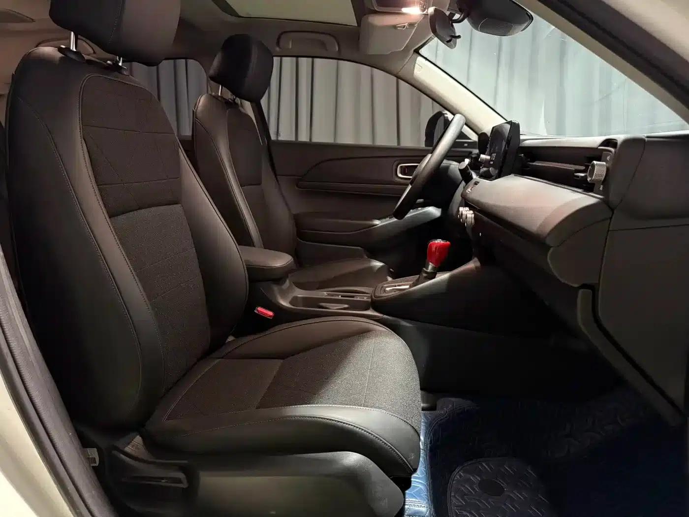 Vezel 2023 1.5L CVT Tech Edition — миниатюра 9