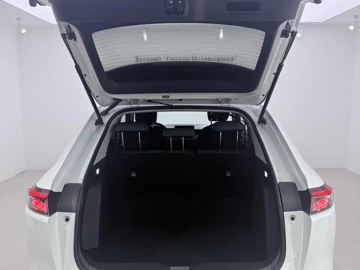 Vezel 2023 1.5L CVT Pioneer Edition — миниатюра 16