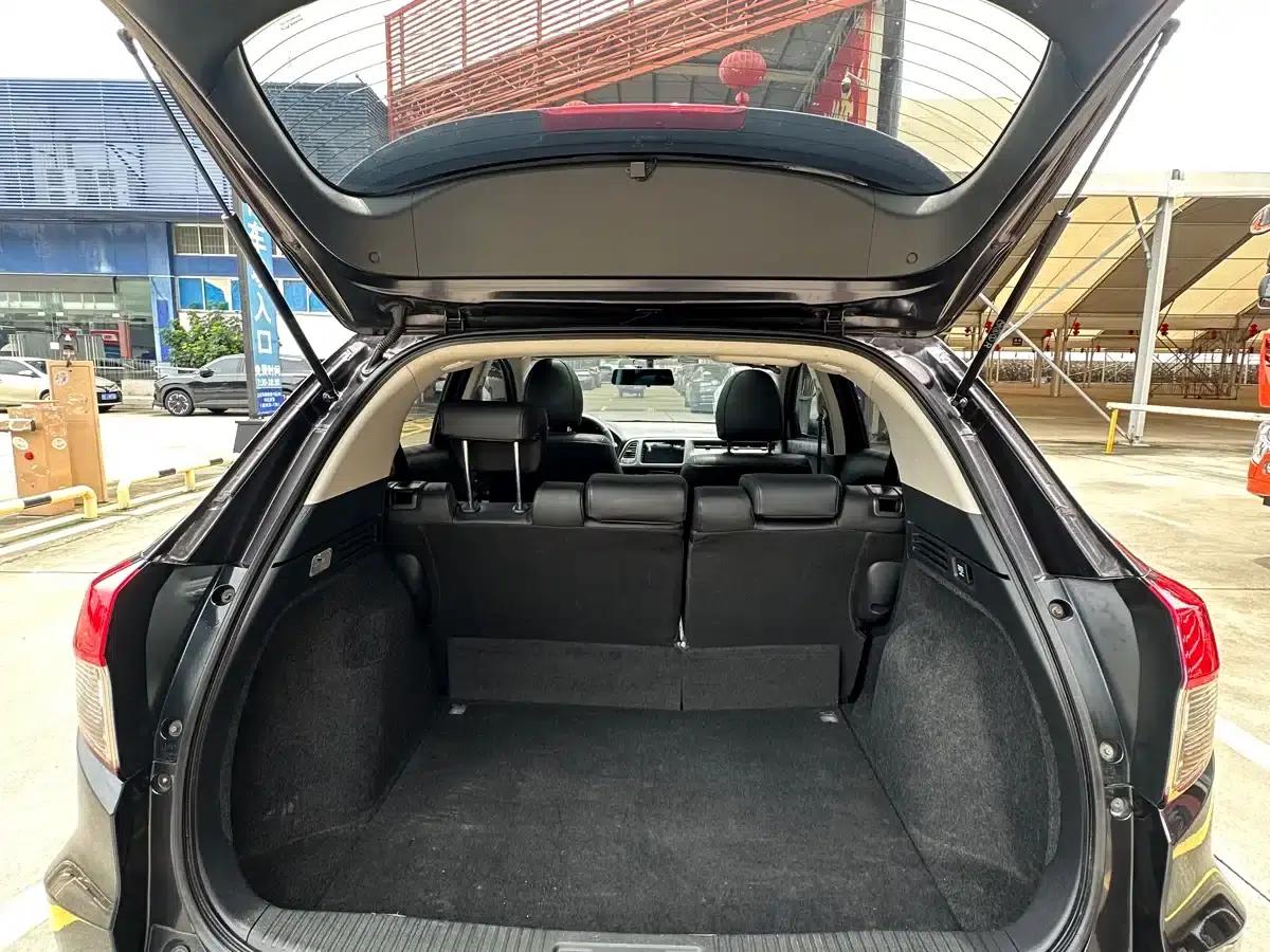 Vezel 2022 1.5L CVT Elite Smart Edition — миниатюра 12