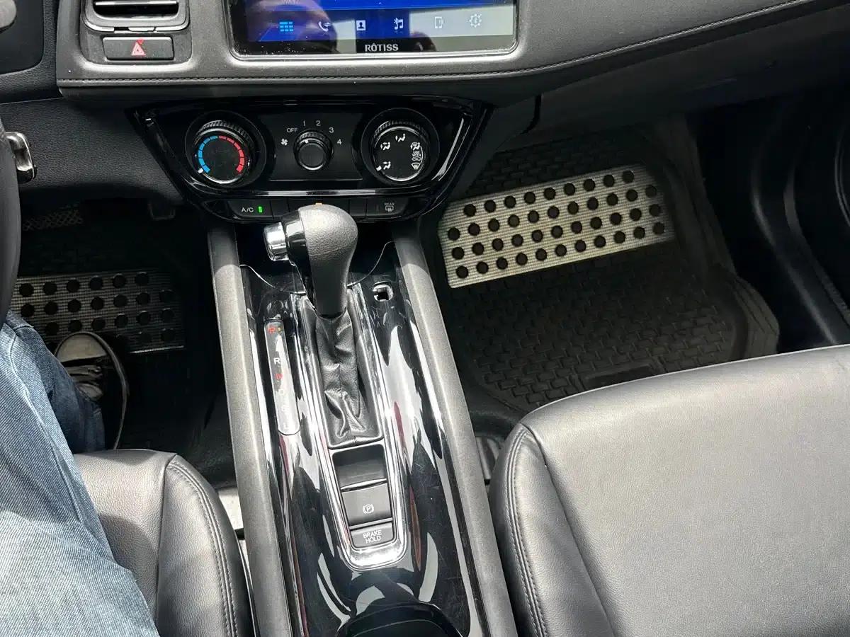 Vezel 2022 1.5L CVT Elite Smart Edition — миниатюра 16