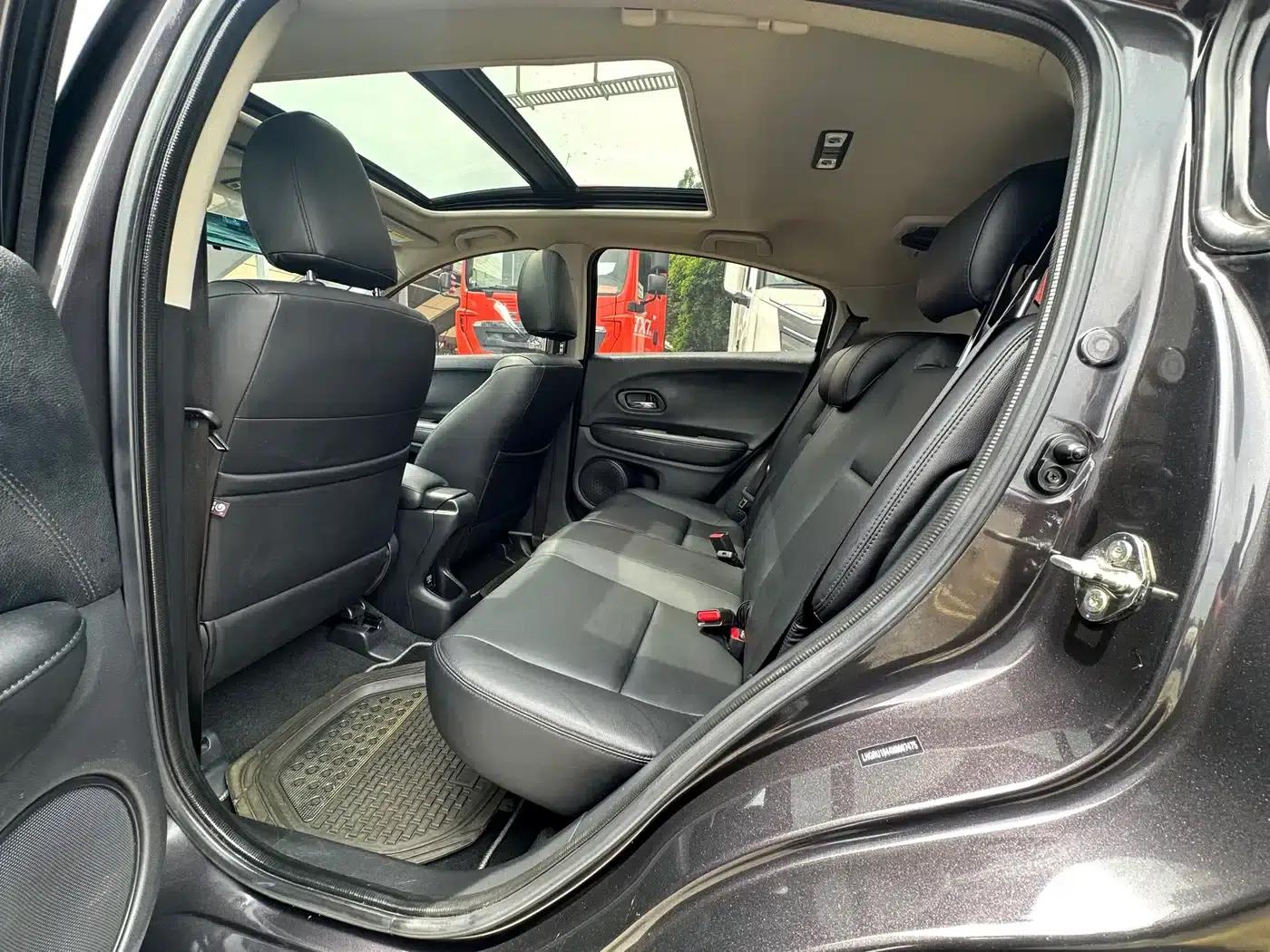 Vezel 2022 1.5L CVT Elite Smart Edition — миниатюра 6