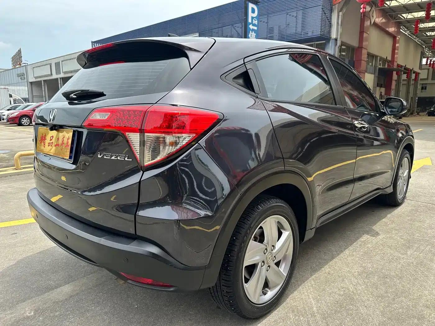 Vezel 2022 1.5L CVT Elite Smart Edition — миниатюра 7