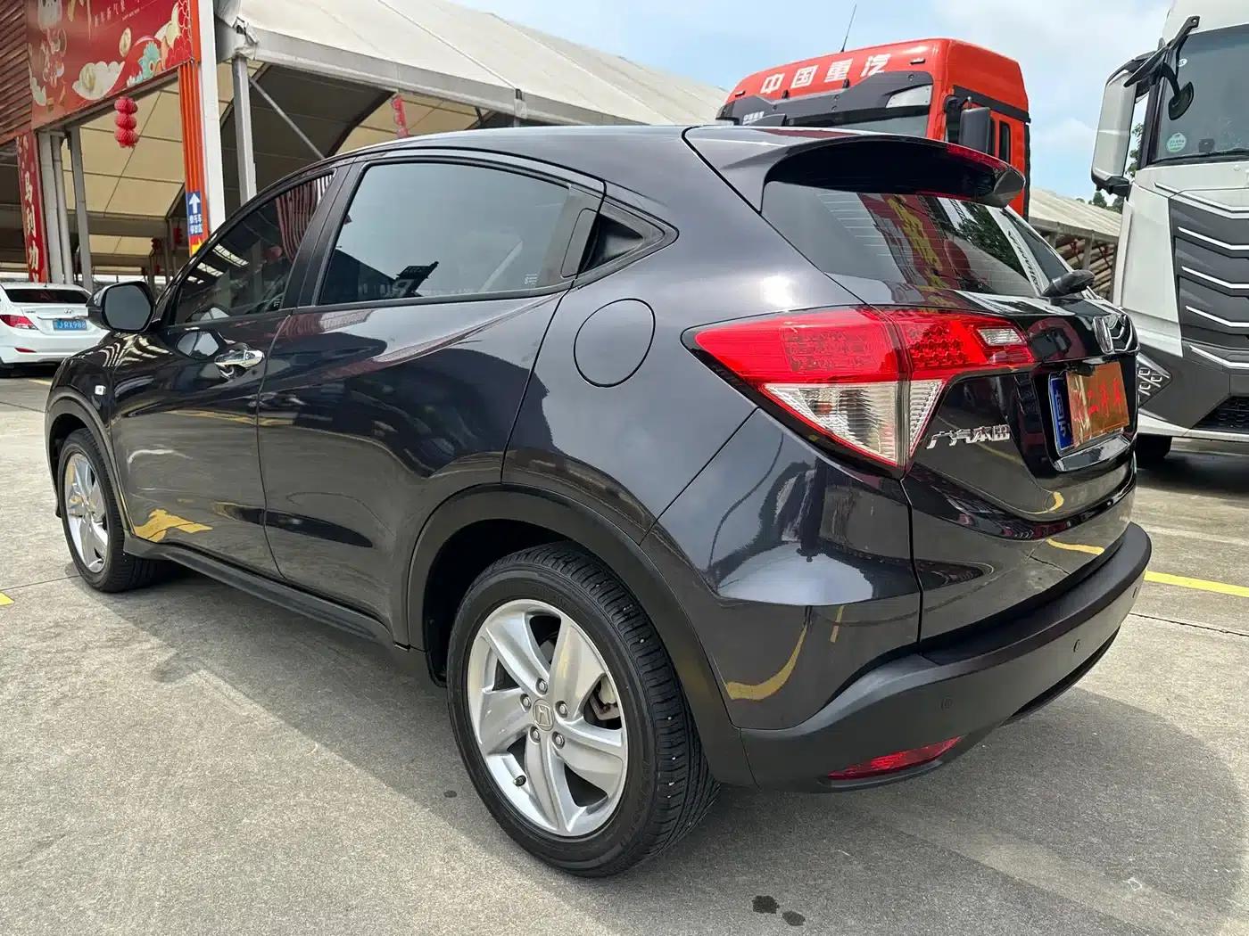 Vezel 2022 1.5L CVT Elite Smart Edition — миниатюра 9