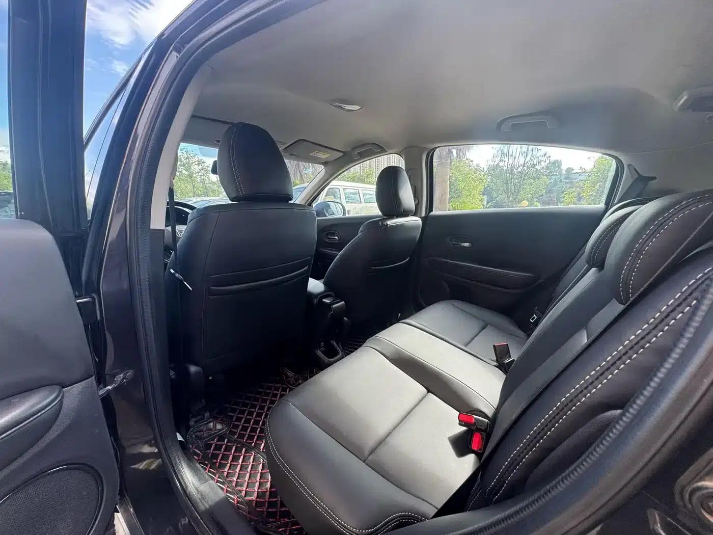 Vezel 2018 1.5L CVT 2WD Tech Elite — миниатюра 6
