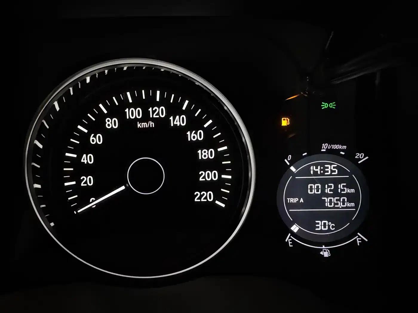 Vezel 2022 1.5L CVT Phantom Night Pioneer Edition — миниатюра 9
