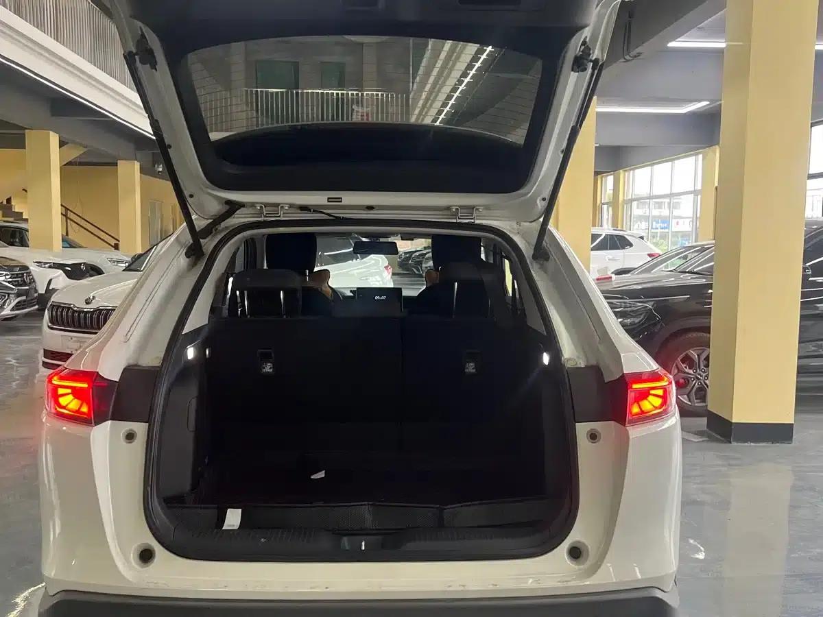 Vezel 2023 1.5L CVT Elite Edition — миниатюра 11