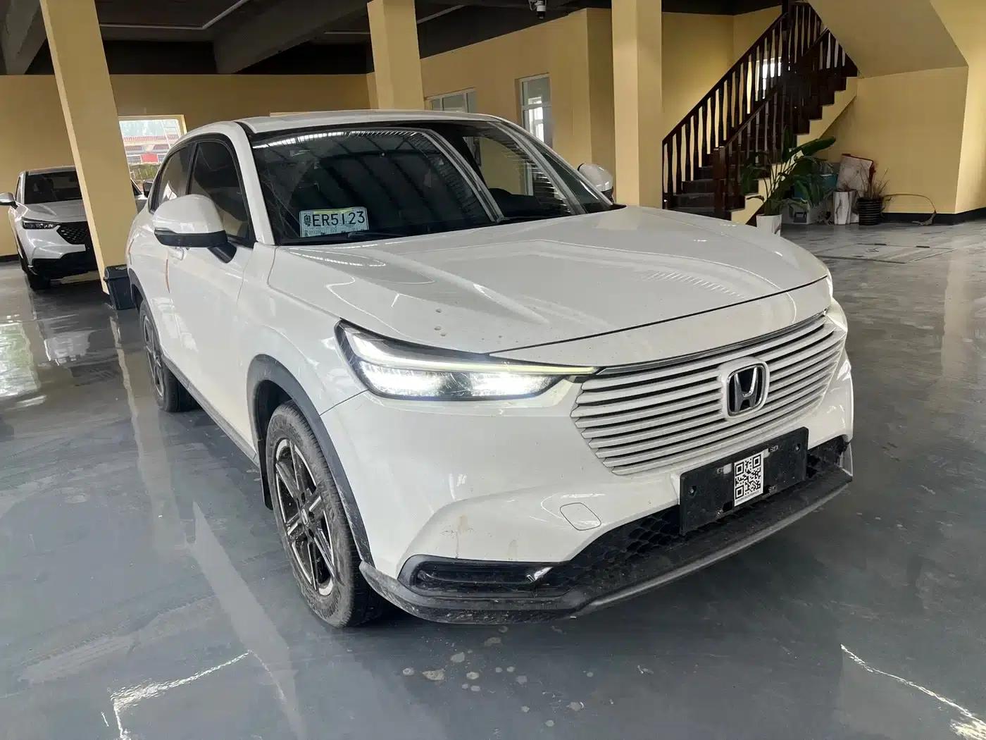 Vezel 2023 1.5L CVT Elite Edition — миниатюра 3