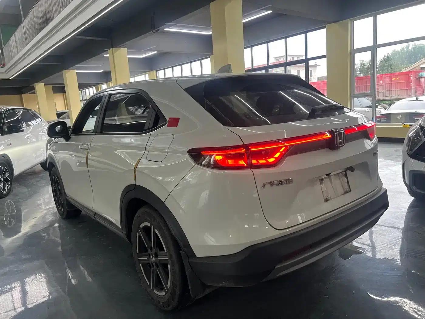 Vezel 2023 1.5L CVT Elite Edition — миниатюра 8