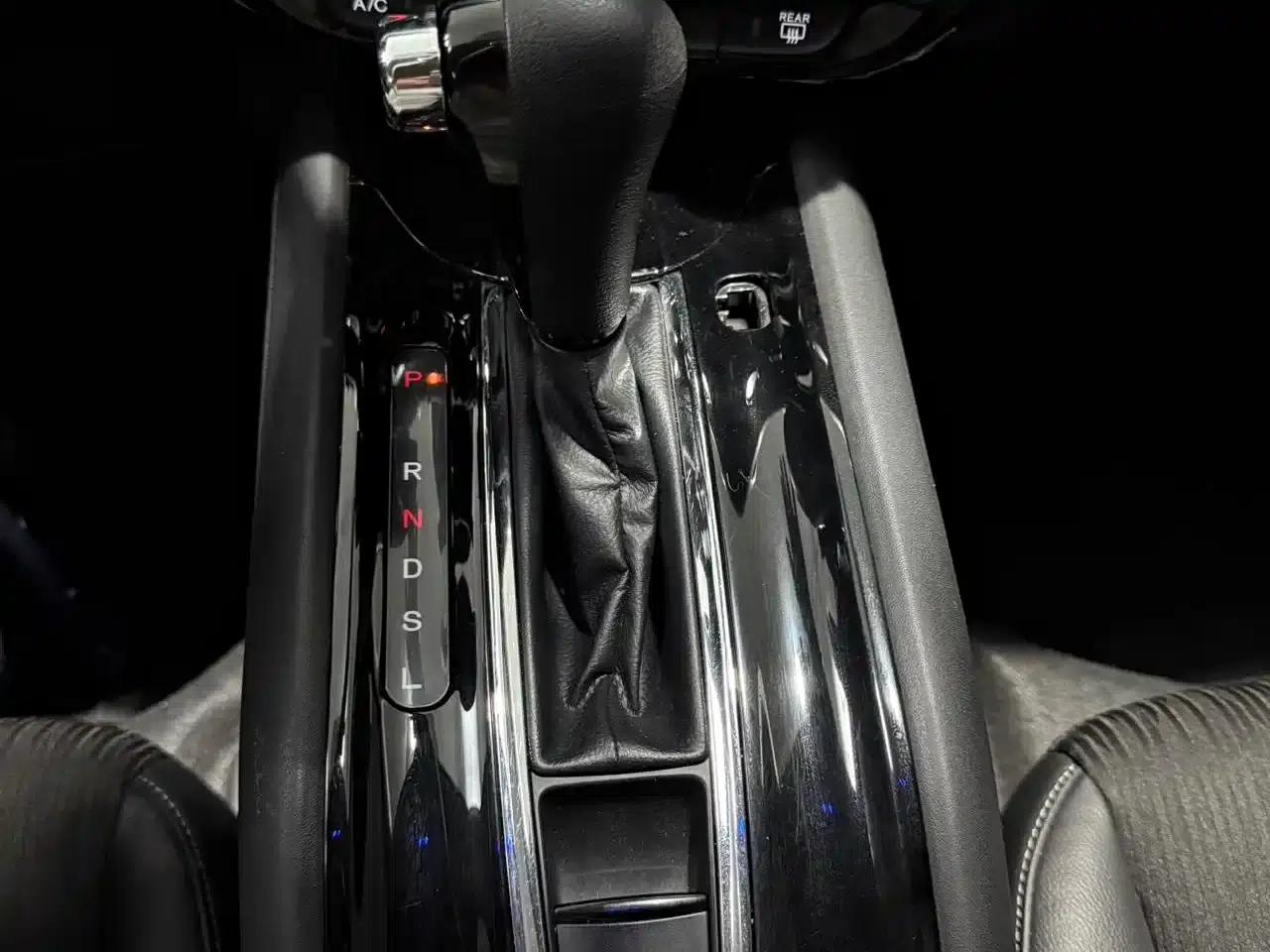 Vezel 2022 1.5L CVT Elite Smart Edition — миниатюра 12