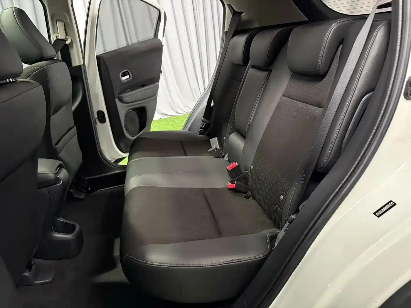 Vezel 2022 1.5L CVT Elite Smart Edition — миниатюра 16