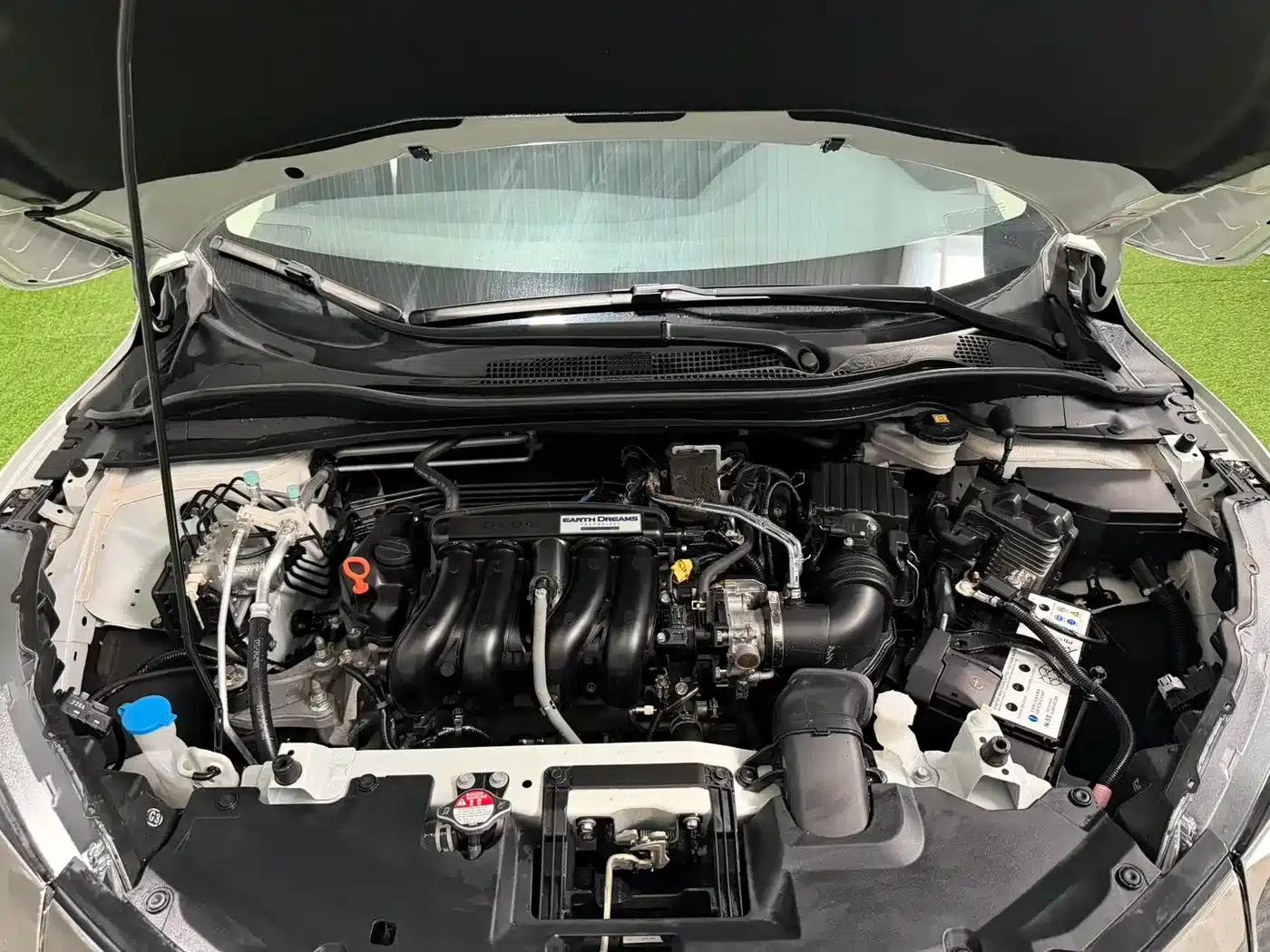 Vezel 2022 1.5L CVT Elite Smart Edition — миниатюра 18