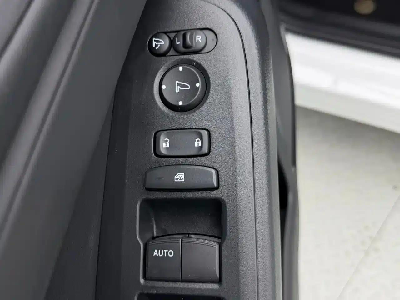 Vezel 2023 1.5L CVT Tech Edition — миниатюра 11