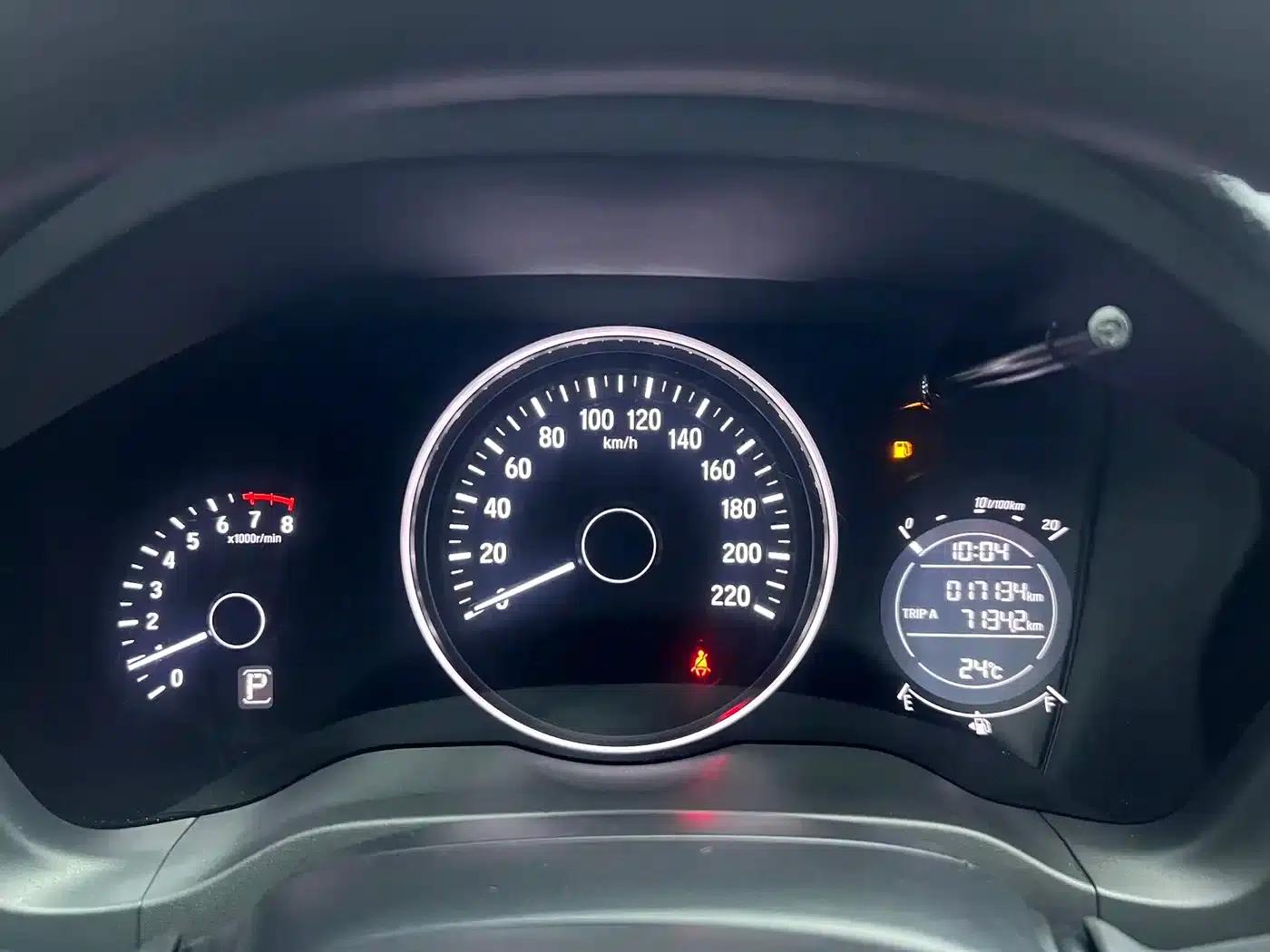 Vezel 2022 1.5L CVT Elite Smart Edition — миниатюра 14