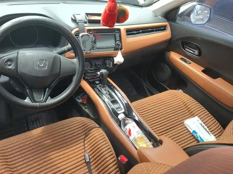 Vezel 2017 1.8L CVT 2WD Pioneer Edition — миниатюра 13