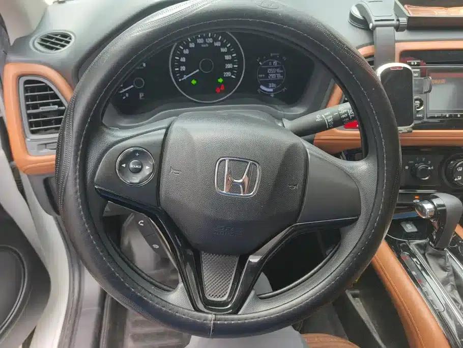 Vezel 2017 1.8L CVT 2WD Pioneer Edition — миниатюра 15