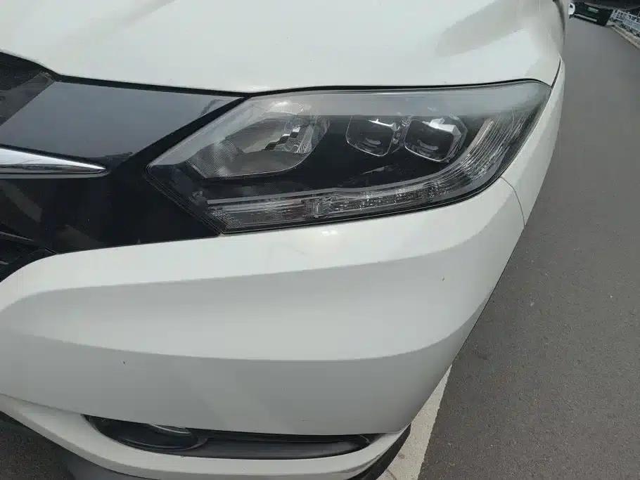 Vezel 2017 1.8L CVT 2WD Pioneer Edition — миниатюра 5