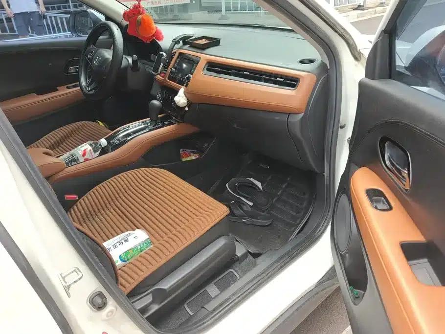 Vezel 2017 1.8L CVT 2WD Pioneer Edition — миниатюра 8