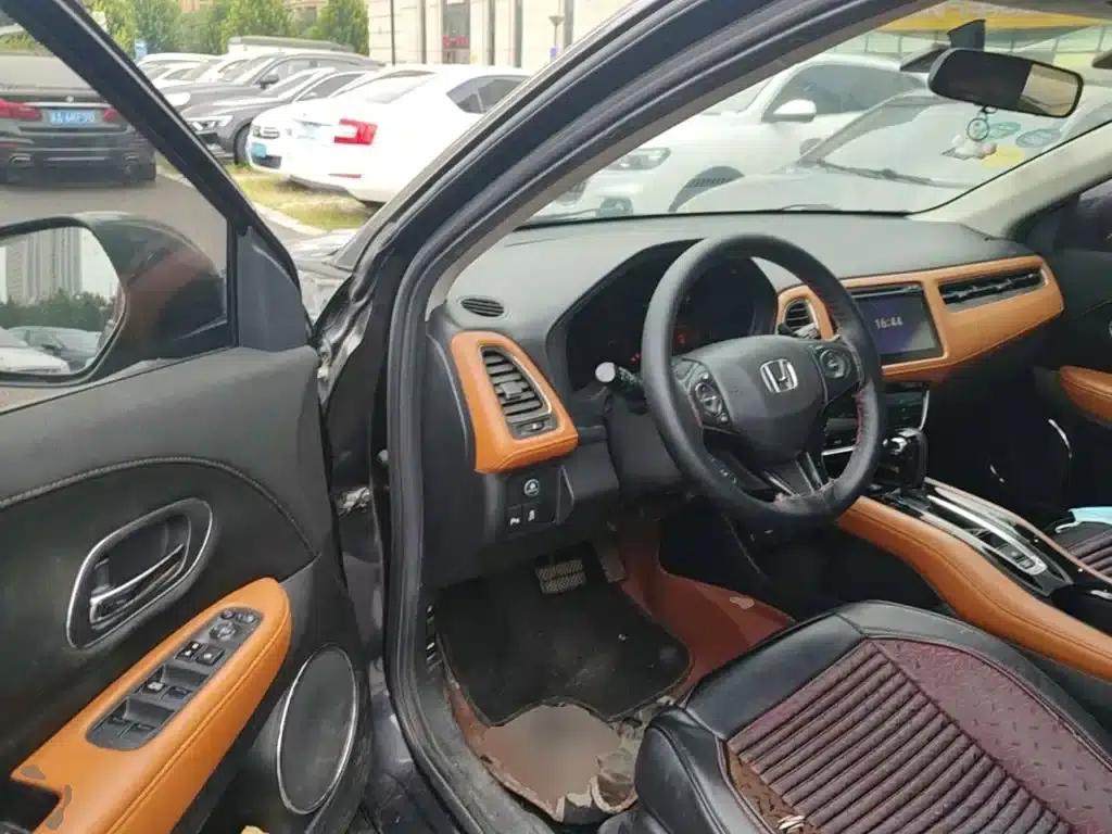 Vezel 2015 1.8L CVT 2WD Luxury — миниатюра 16