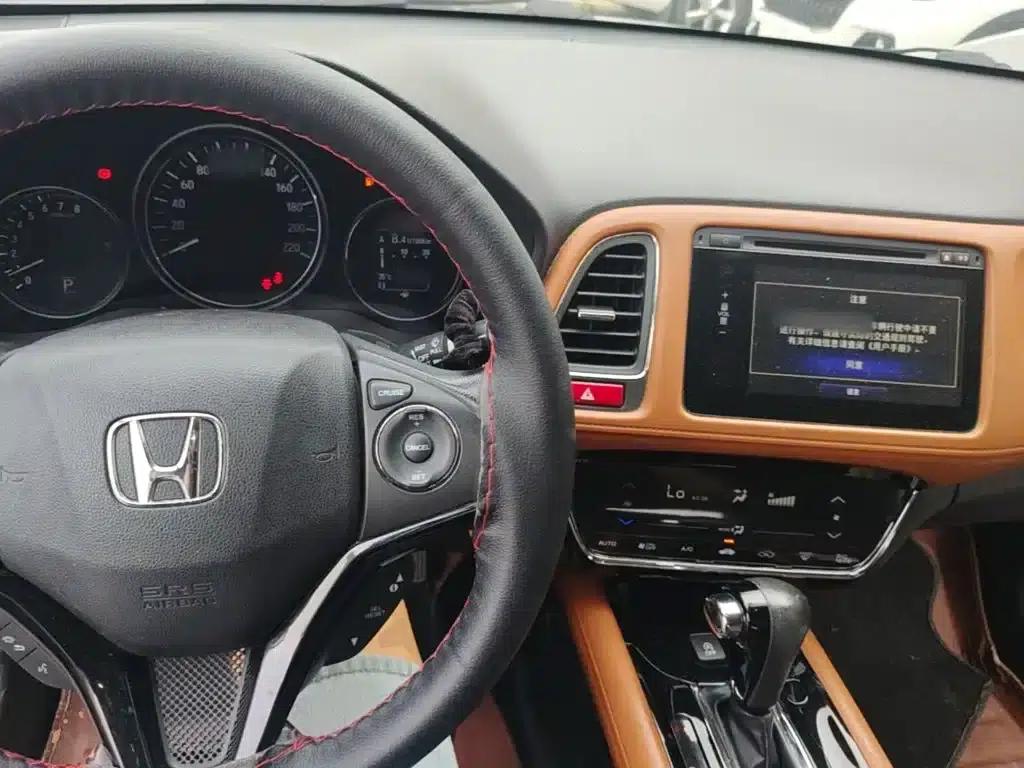 Vezel 2015 1.8L CVT 2WD Luxury — миниатюра 10