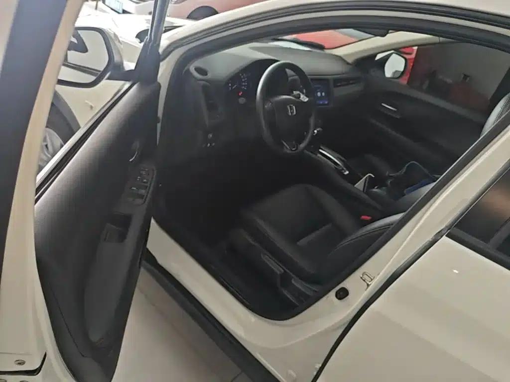 Vezel 2020 1.5L CVT Elite Edition — миниатюра 16