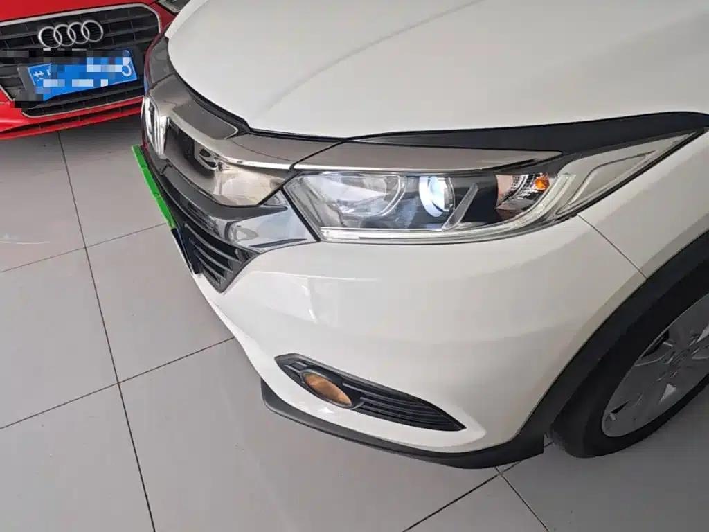 Vezel 2020 1.5L CVT Elite Edition — миниатюра 24