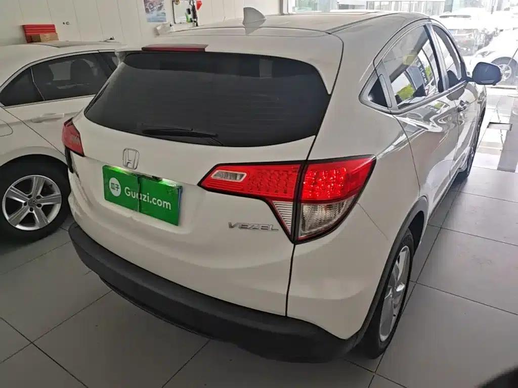 Vezel 2020 1.5L CVT Elite Edition — миниатюра 6